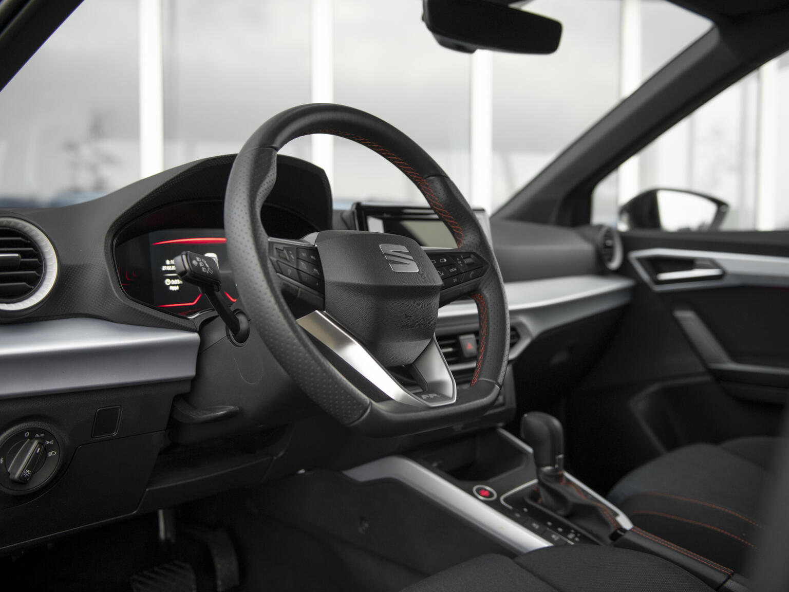 SEAT-Arona-2